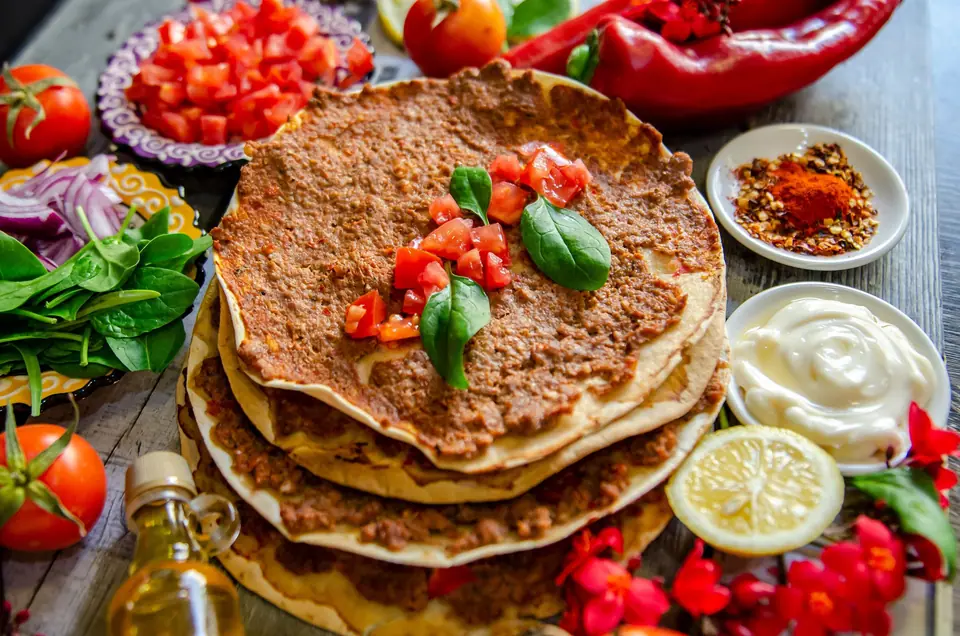 Acılı lahmacun