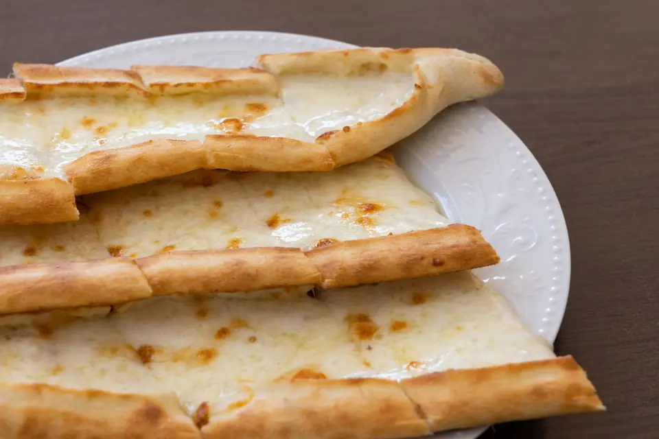 Kuşbaşılı pide